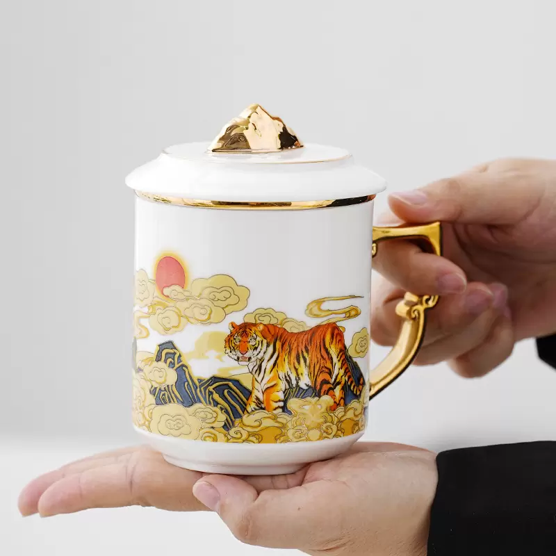 国潮办公杯德化羊脂玉瓷水杯家用带盖含过滤描金泡茶杯陶瓷马克杯