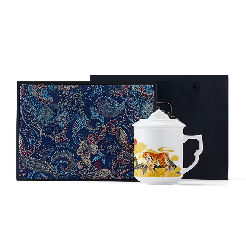 国潮办公杯德化羊脂玉瓷水杯家用带盖含过滤描金泡茶杯陶瓷马克杯
