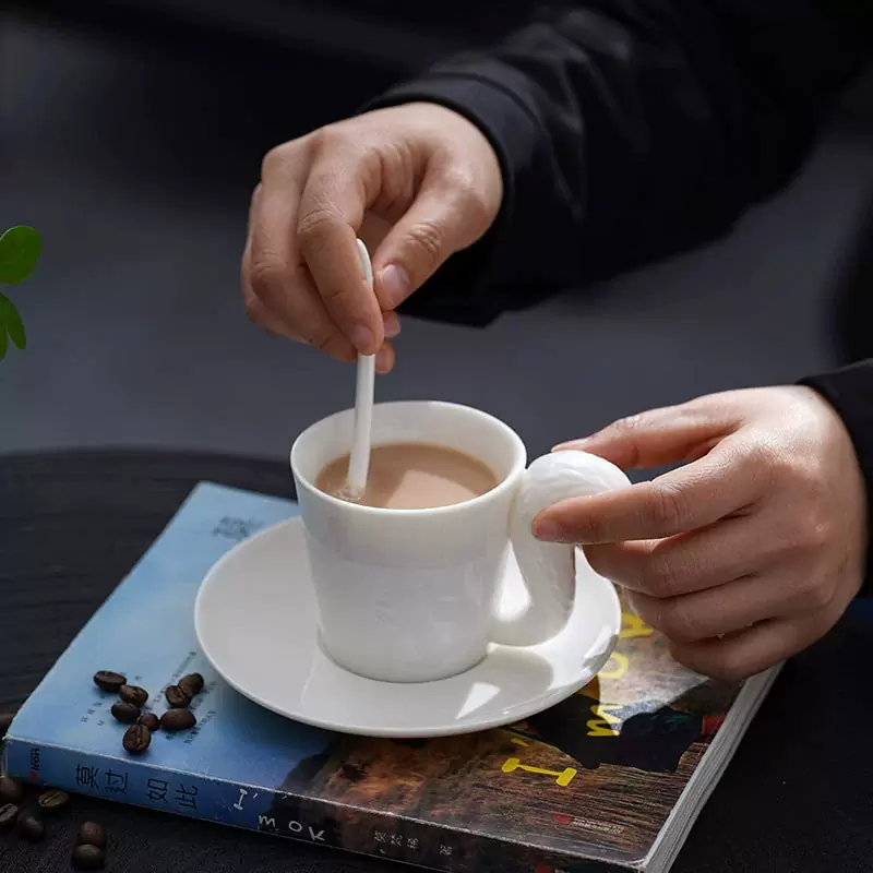 高端羊脂玉瓷松鼠咖啡杯 浮雕工艺马克杯 礼盒装伴手礼 可印 LOGO