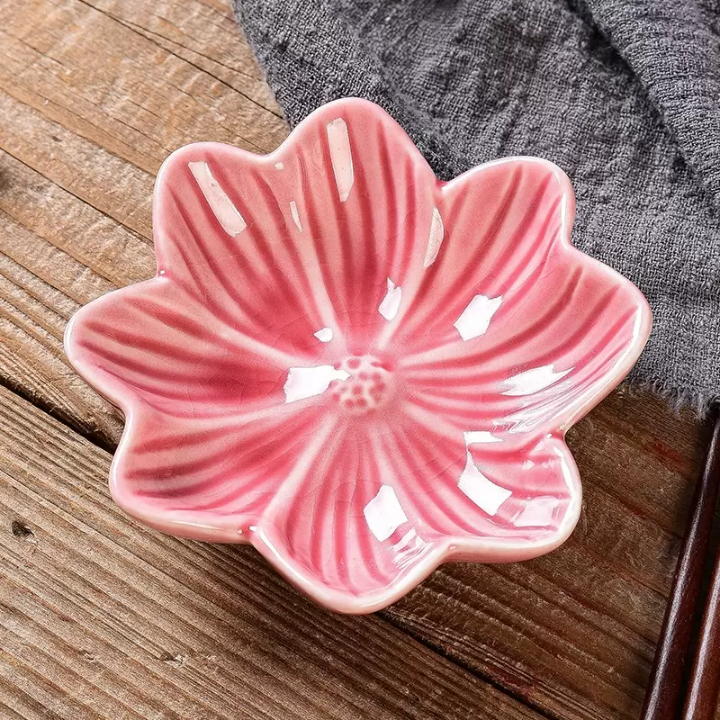 清新花朵造型陶瓷小碟 冰裂纹釉樱花味碟 家用蘸料碟现货批发