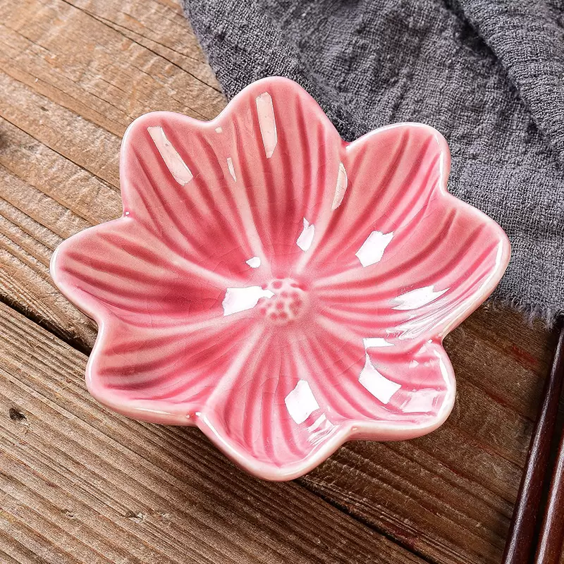 清新花朵造型陶瓷小碟 冰裂纹釉樱花味碟 家用蘸料碟现货批发